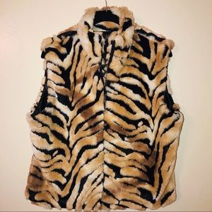 Cejon Tiger Striped Fully Lined Faux Fur Vest